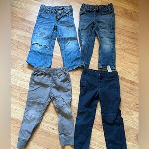 Lot of boys 3T pants (4 pairs)